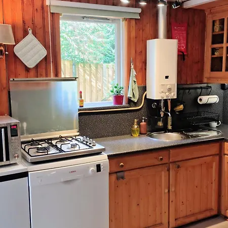 Feriehus Vrijstaand In Het Bos Met Prive Sauna Beekbergen