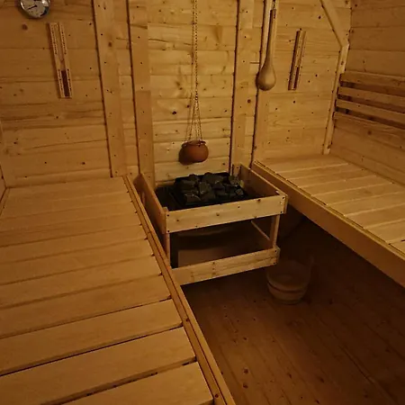 Vrijstaand In Het Bos Met Prive Sauna * Beekbergen