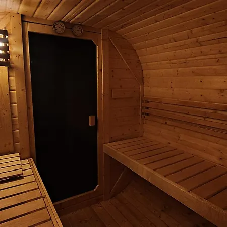 Vrijstaand In Het Bos Met Prive Sauna * Beekbergen
